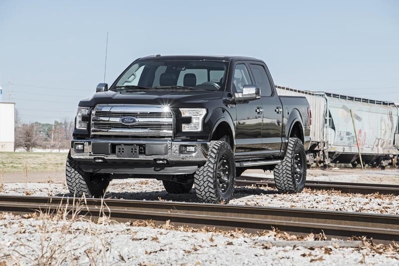 Kit de suspensión completa 6" Rough Country Vertex Ford F150 (15-20)