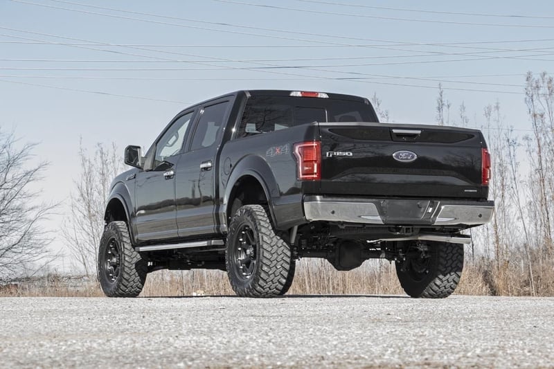 Kit de suspensión completa 6" Rough Country Vertex Ford F150 (15-20)