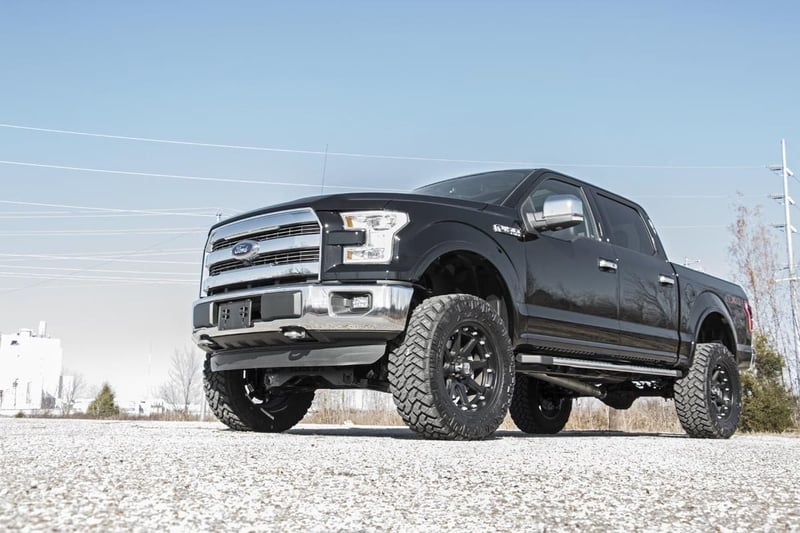 Kit de suspensión completa 6" Rough Country Vertex Ford F150 (15-20)