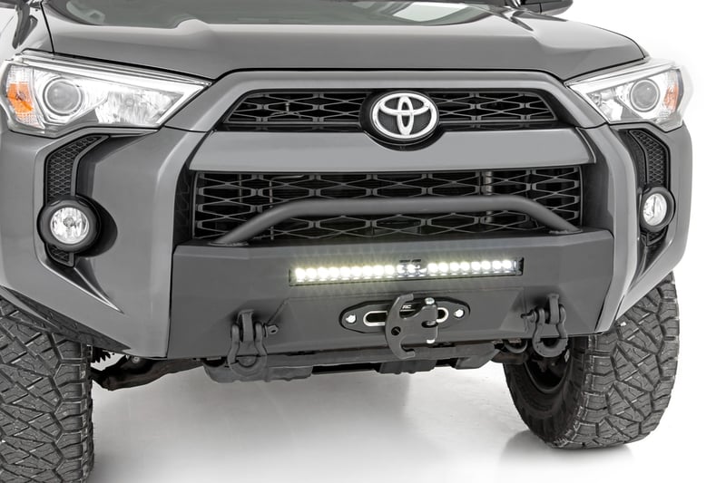 Bumper delantero con barra LED Rough Country Toyota 4Runner (14-22)