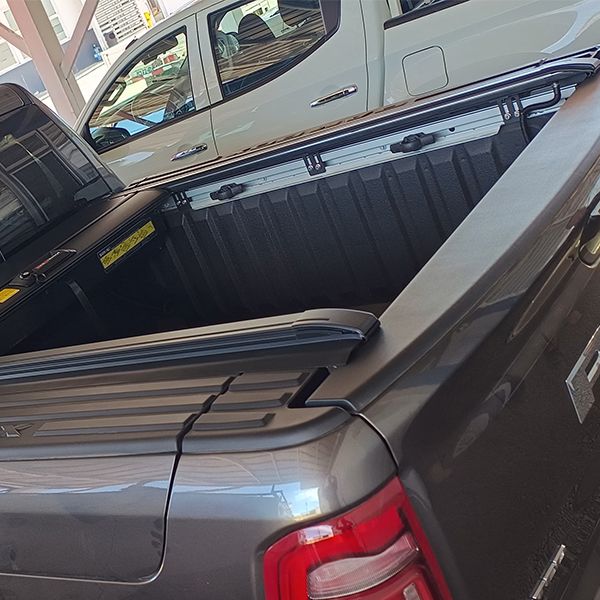 Tapa Retráctil Manual BulX15 2.0 RAM 1500 c/RamBox (19+)