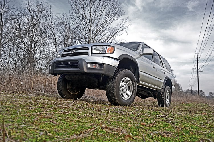 Kit de suspensión completa 3" Rough Country Toyota 4Runner (96-02)